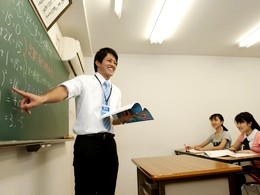 学生から主婦 夫 まで活躍中の関塾の塾講師 未経験者大歓迎 先生デビュー応援します 関塾 ギガバイト