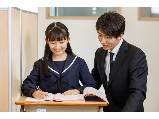【子供が好きな方・熱意のある方歓迎！】生徒の成長とともに自分自身をレベルアップ♪ いずみ塾 村井校【学習塾】